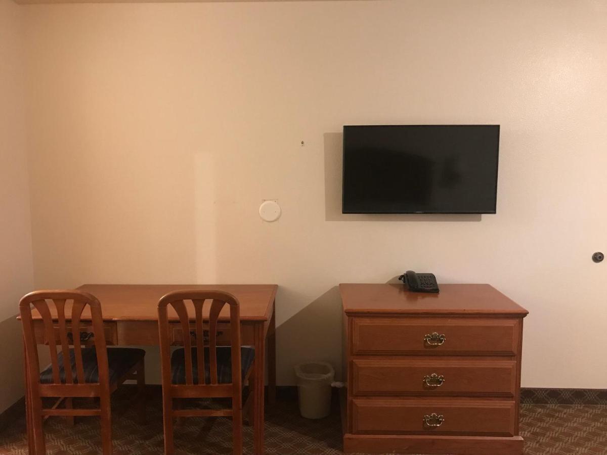Woodburn Inn מראה חיצוני תמונה