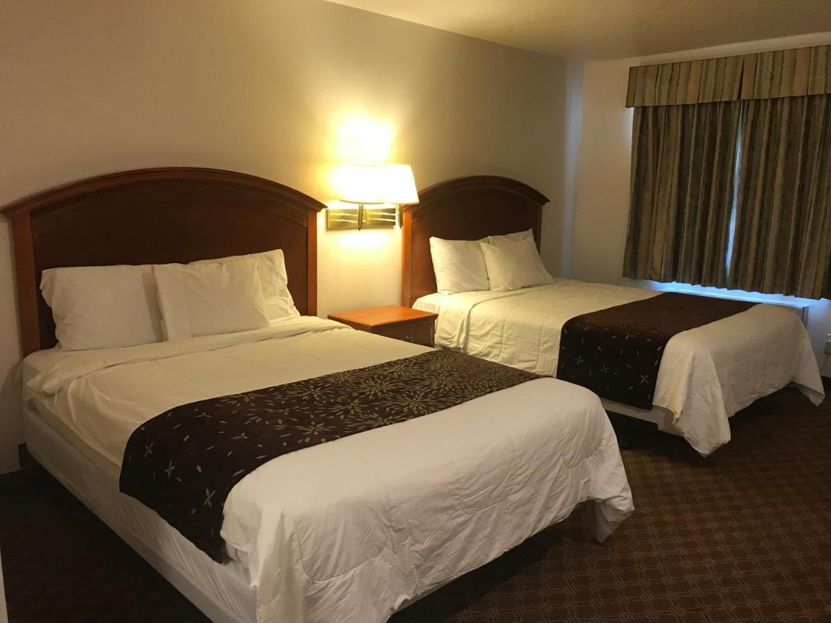 Woodburn Inn מראה חיצוני תמונה