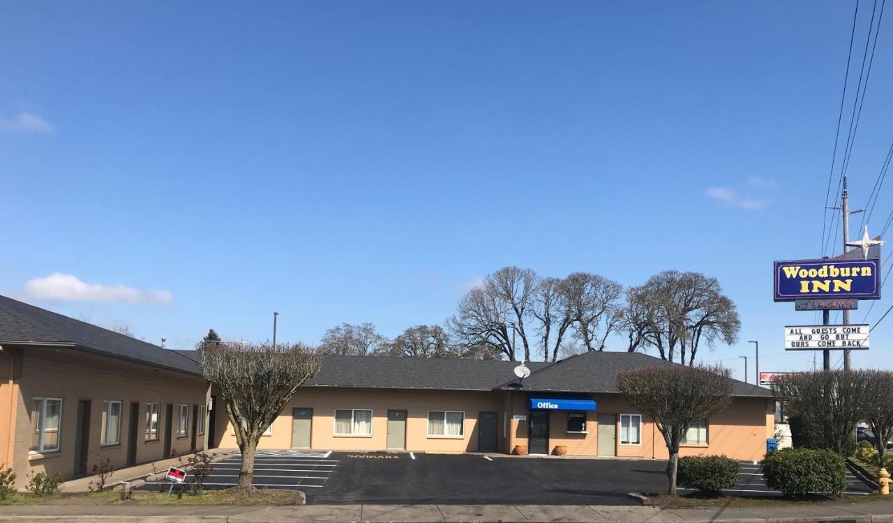 Woodburn Inn מראה חיצוני תמונה